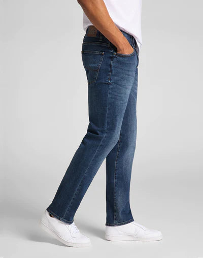 Lee Men's Straight Fit XM Jeans In Maddox