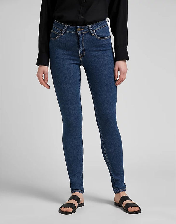 Lee Women's Foreverfit Jeans In Clean Riley