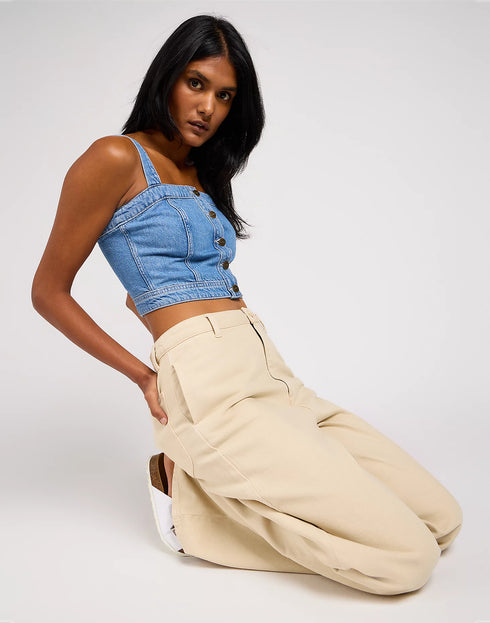 Lee Women's Denim Tank Shirt In First Rainfall