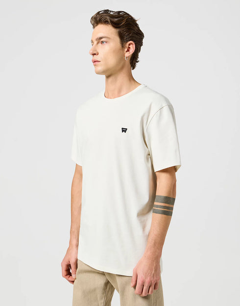 Wrangler Men's Sign Off Patch Logo T-Shirt In Vintage White