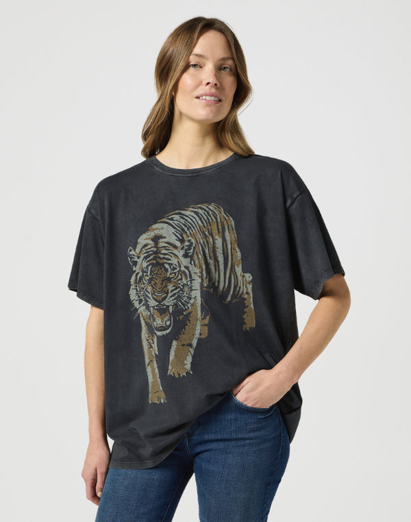 Wrangler Women's Oversized Faded Black