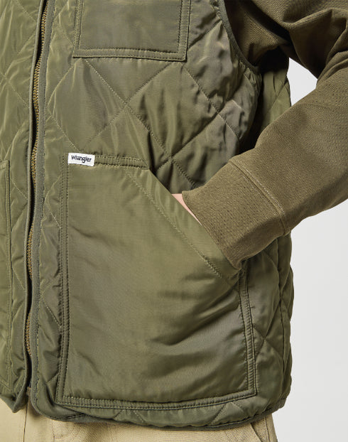 Wrangler Men's Elevated Vest In Ivy Green