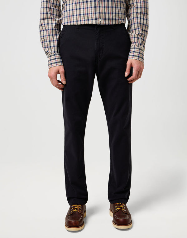 Wrangler Men's Regular Chino Pants In Black
