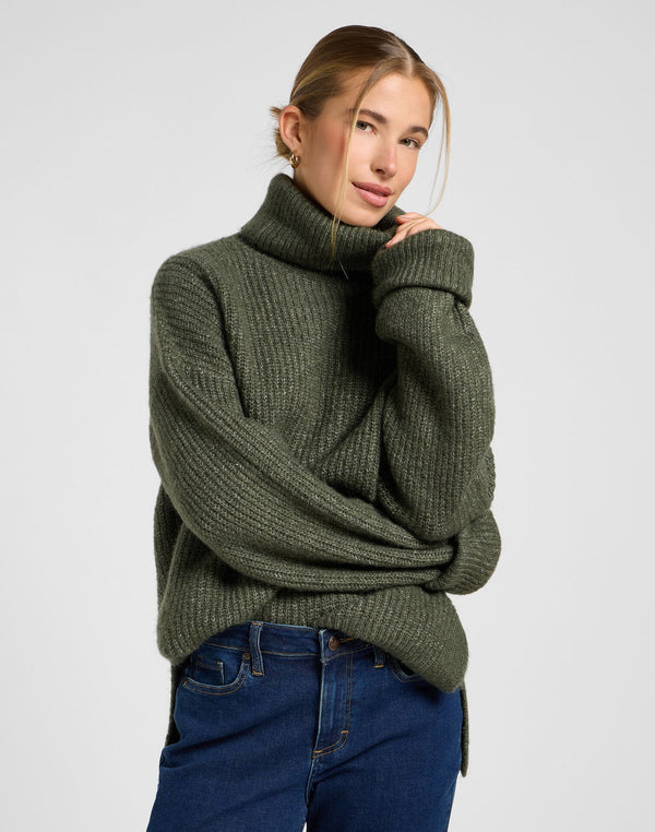 Lee Women's Wide Cuff Turtle Neck Sweater In Olive Gray