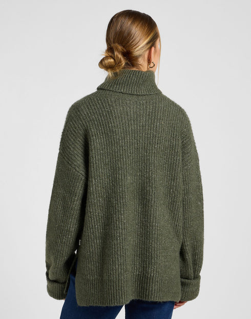 Lee Women's Wide Cuff Turtle Neck Sweater In Olive Gray