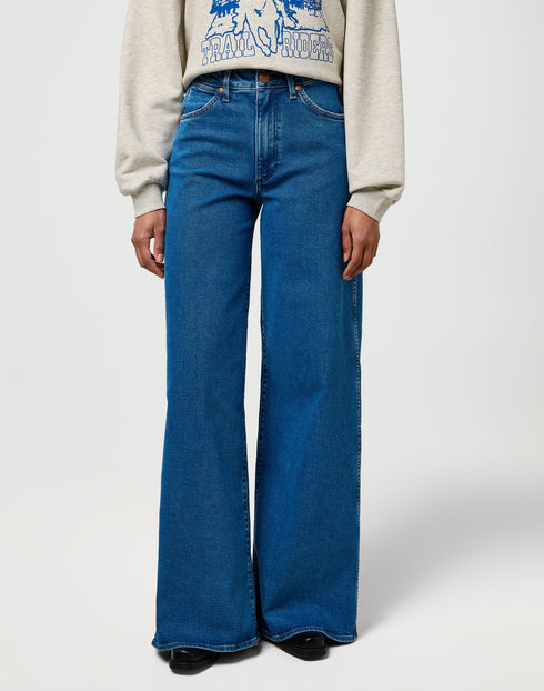 Wrangler Women's Canyon Jeans In Gentle Sky