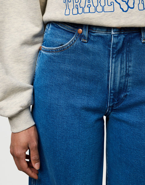 Wrangler Women's Canyon Jeans In Gentle Sky