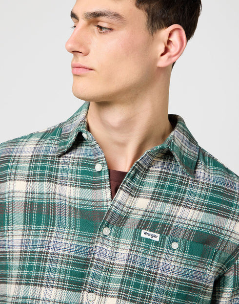 Wrangler Men's Brushed 1 Pocket Shirt In Green Birch