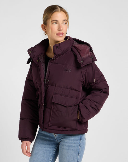 Lee Women's Short Puffer Jacket With Hood In Deep Wine