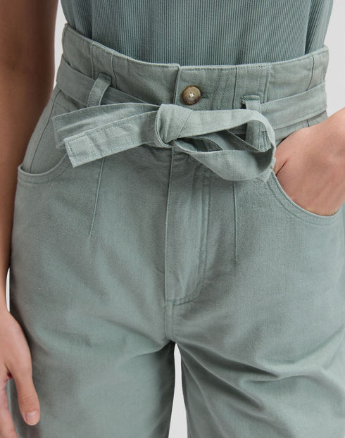LEE PLEATED BERMUDA DESERT SAGE