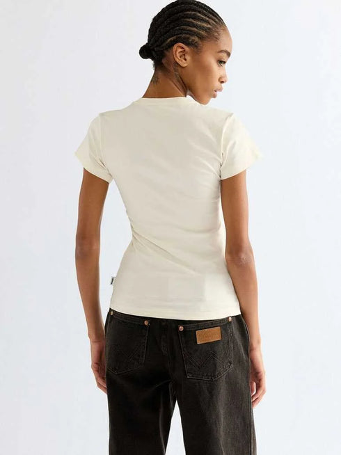 WRANGLER SHRUNKEN BAND TEE EGRET