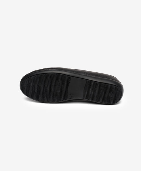 Greyder Women's Traditional Moccasin shoes in Black