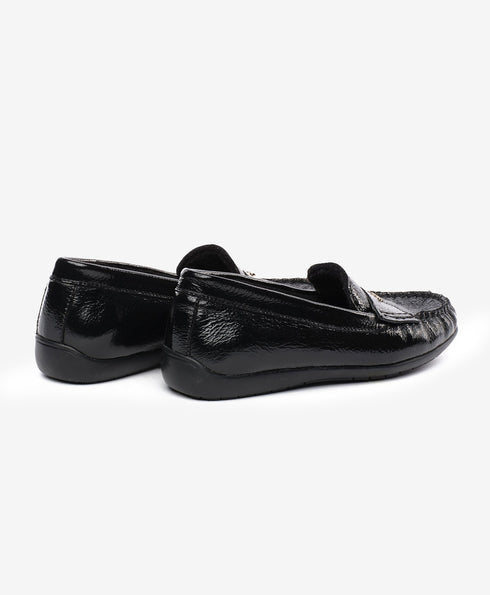 Greyder Women's Traditional Moccasin shoes in Black