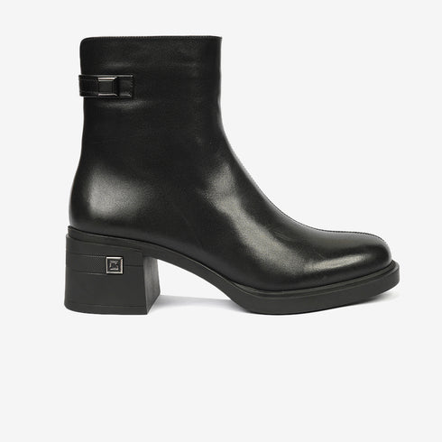 Greyder Women's Genuine Leather Lock Strap Boots in Black