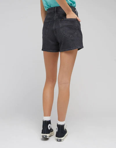 Carol Short Jeans in Evening Dark