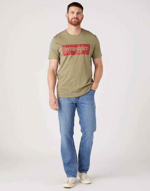 Straight Fit Jeans In Great Blue