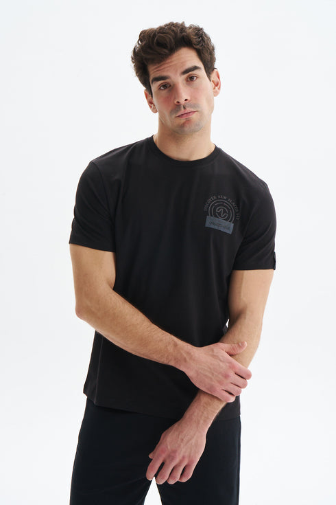 Arma Men's Discover T-Shirt