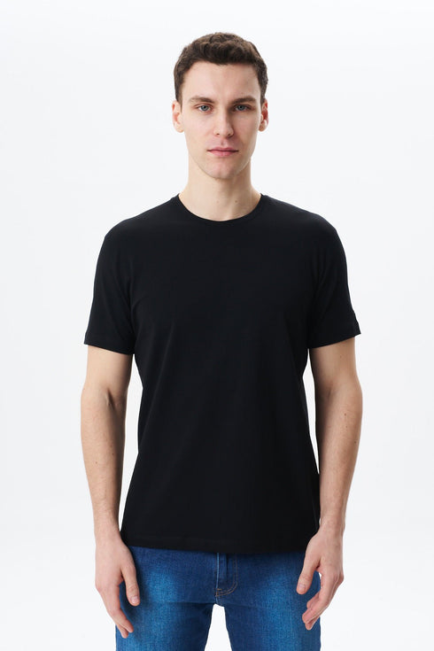 Arma Men's Clean Crewneck T-Shirt in Black