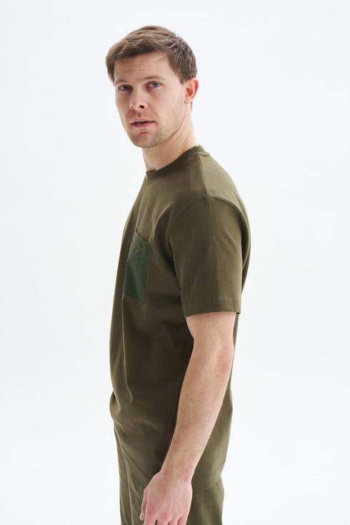 Arma Men's Clean Stylish T-Shirt