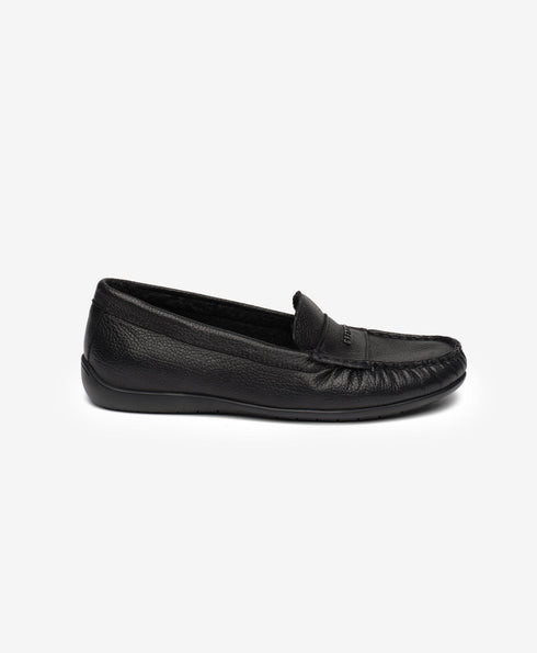 Greyder Women's Traditional Moccasin shoes in Black