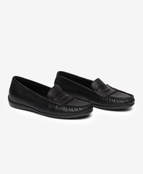 Greyder Women's Traditional Moccasin shoes in Black