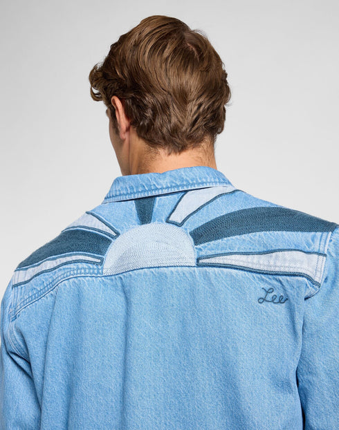 Lee Men's 2 Pocket Overshirt In Light Wash