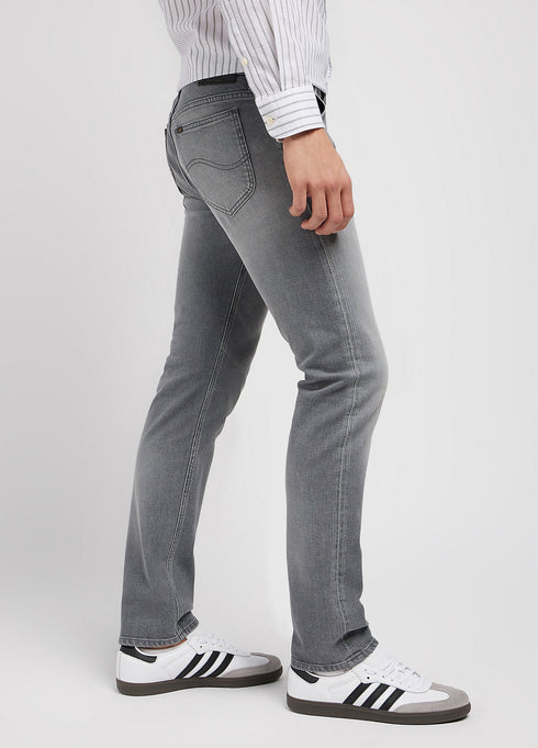 Lee Men's Rider Jeans In Worn in Mid Grey