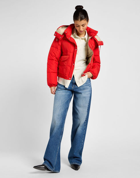 Lee Women's Hooded Short Puffer Jacket In True Red