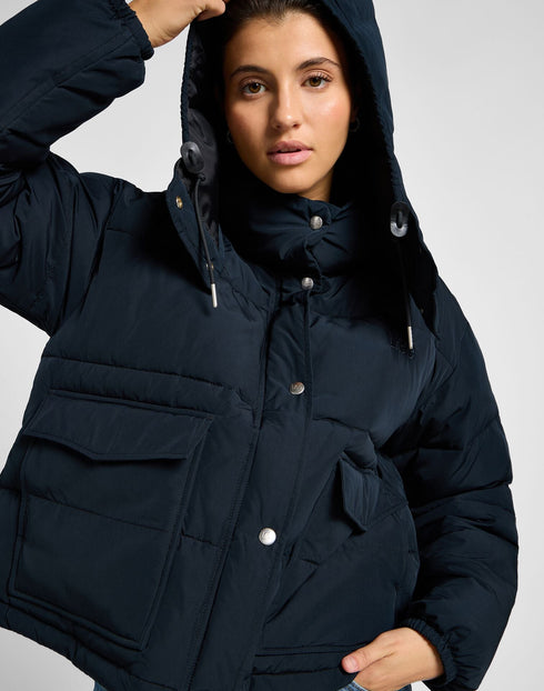Lee Women's Hooded Short Puffer Jacket In Union Black