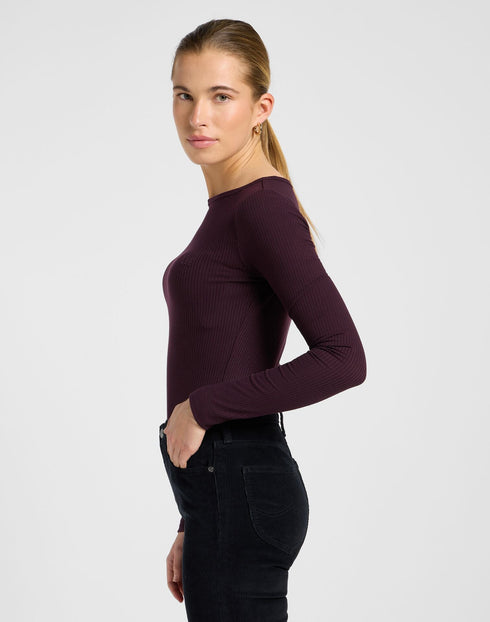 Lee Women's Long Sleeve Boat Neck T-Shirt In Deep Wine