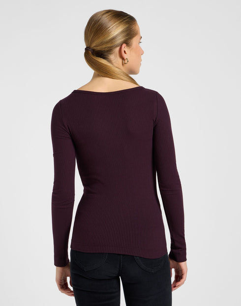 Lee Women's Long Sleeve Boat Neck T-Shirt In Deep Wine