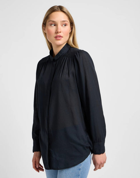 Lee Women's Shirred Blouse In Unionall Black