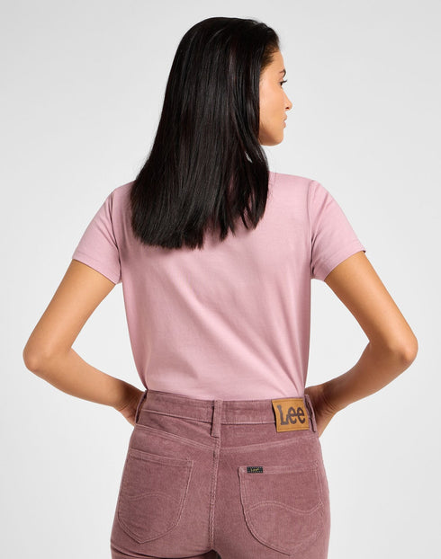 Lee Women's Small Logo T-Shirt in Pretty Plum