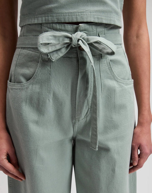 LEE PLEATED TROUSER DESERT SAGE