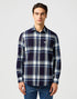 Wrangler Men's 1 Pkt Shirt In Large Indigo Plaid