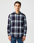 Wrangler Men's 1 Pkt Shirt In Large Indigo Plaid - Rodeo In