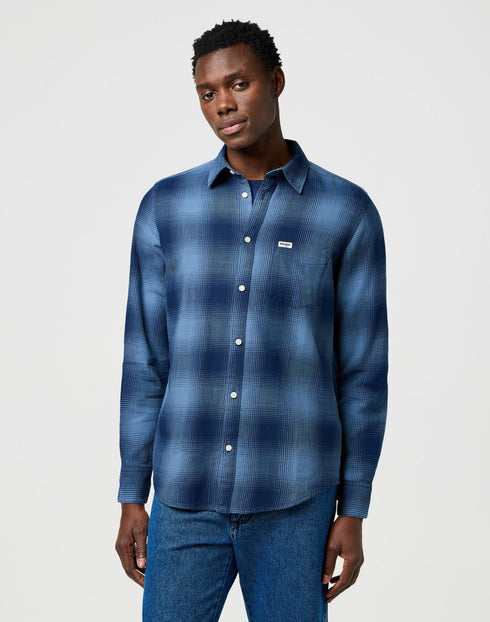 Wrangler Men's 1 Pocket Indigo Shirt In Dark Indigo