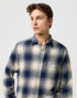 Wrangler Men's 1 Pocket Indigo Shirt In Dusty Blue - Rodeo In
