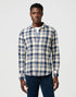 Wrangler Men's 1 Pocket Indigo Shirt In Light indigo - Rodeo In