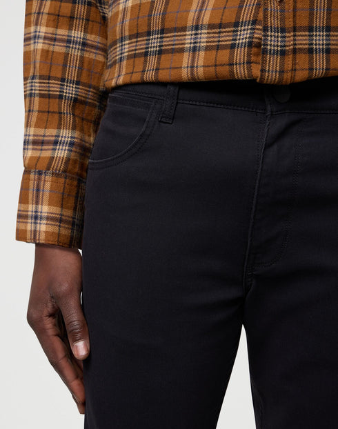 Wrangler Men's Greensboro Chino In Caviar - Rodeo In