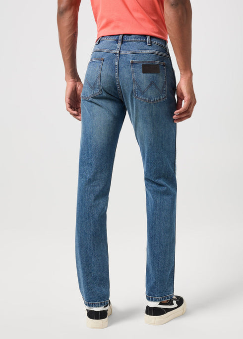 Wrangler Men's Greensboro Jeans In Camino