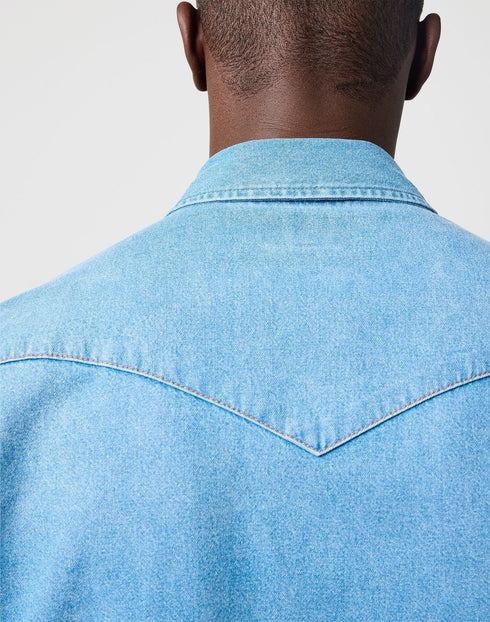 Wrangler Men's Western Shirt In Mid Light Wash