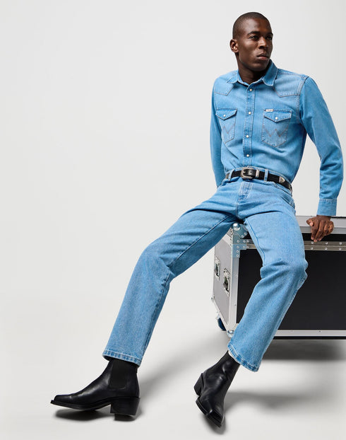 Wrangler Men's Western Shirt In Mid Light Wash