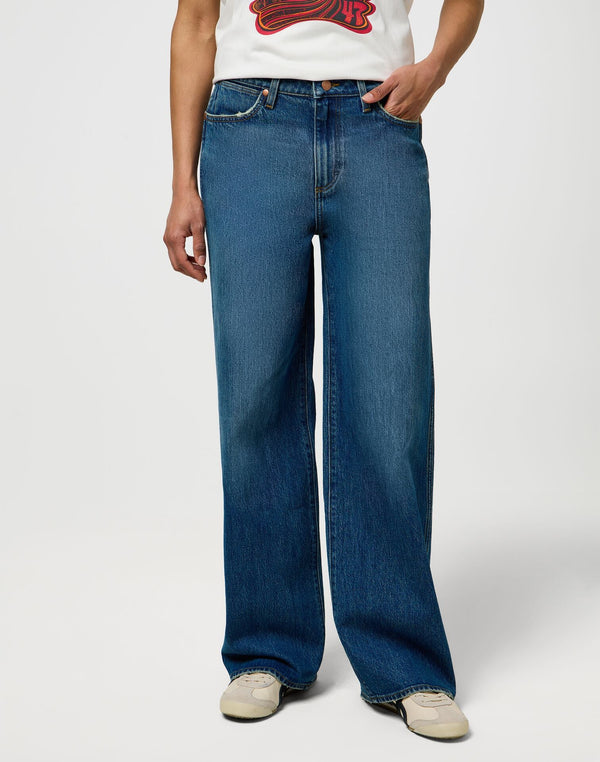 Wrangler Women's Loose Straight Jeans In Yosemite - Rodeo In