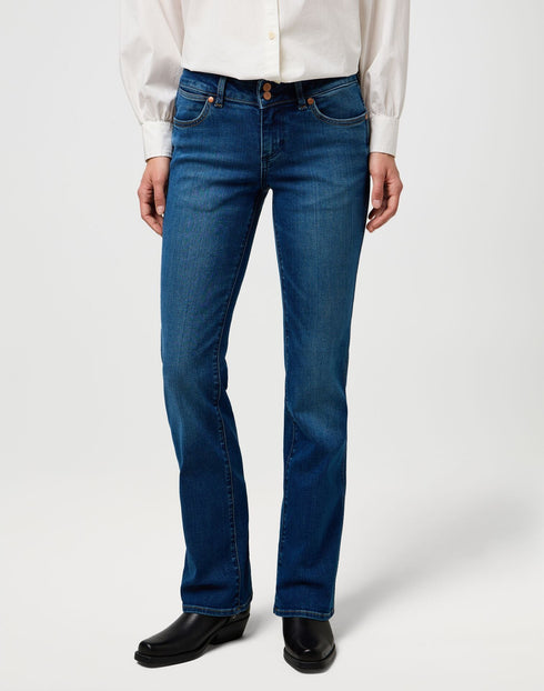 Wrangler Women's Low Rise Bold Boot Cut Jeans In Canyon Crest - Rodeo In