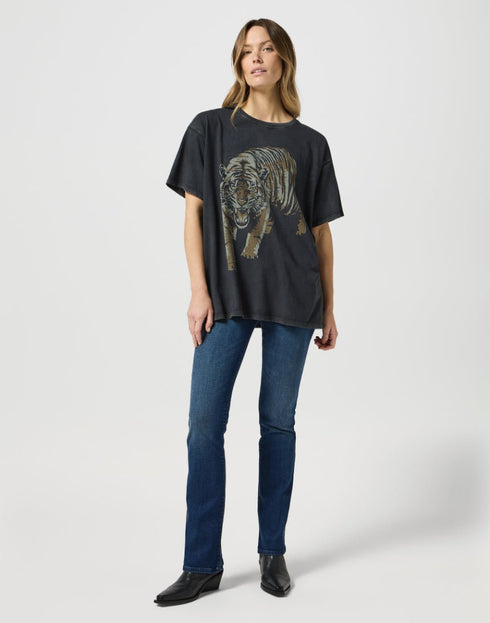 Wrangler Women's Oversized Faded Black