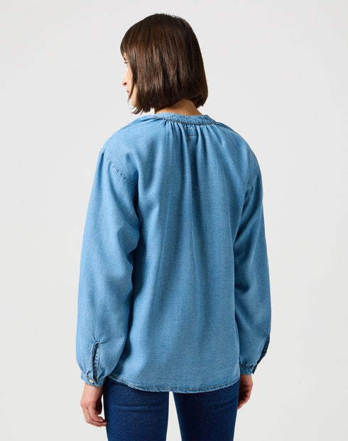 Wrangler Women's Poet Sleeve Blouse In First Friend