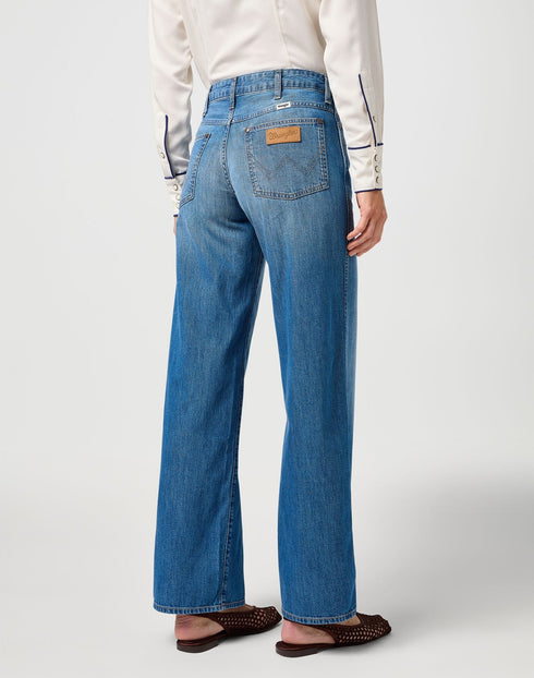 Wrangler Women's World Wide Jeans in Light Hands - Rodeo In