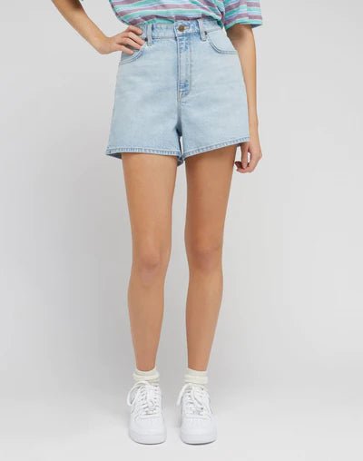 Carol Short Jeans in Soft Diffused