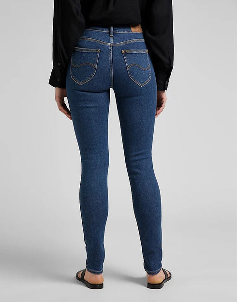 Lee Women's Foreverfit Jeans In Clean Riley